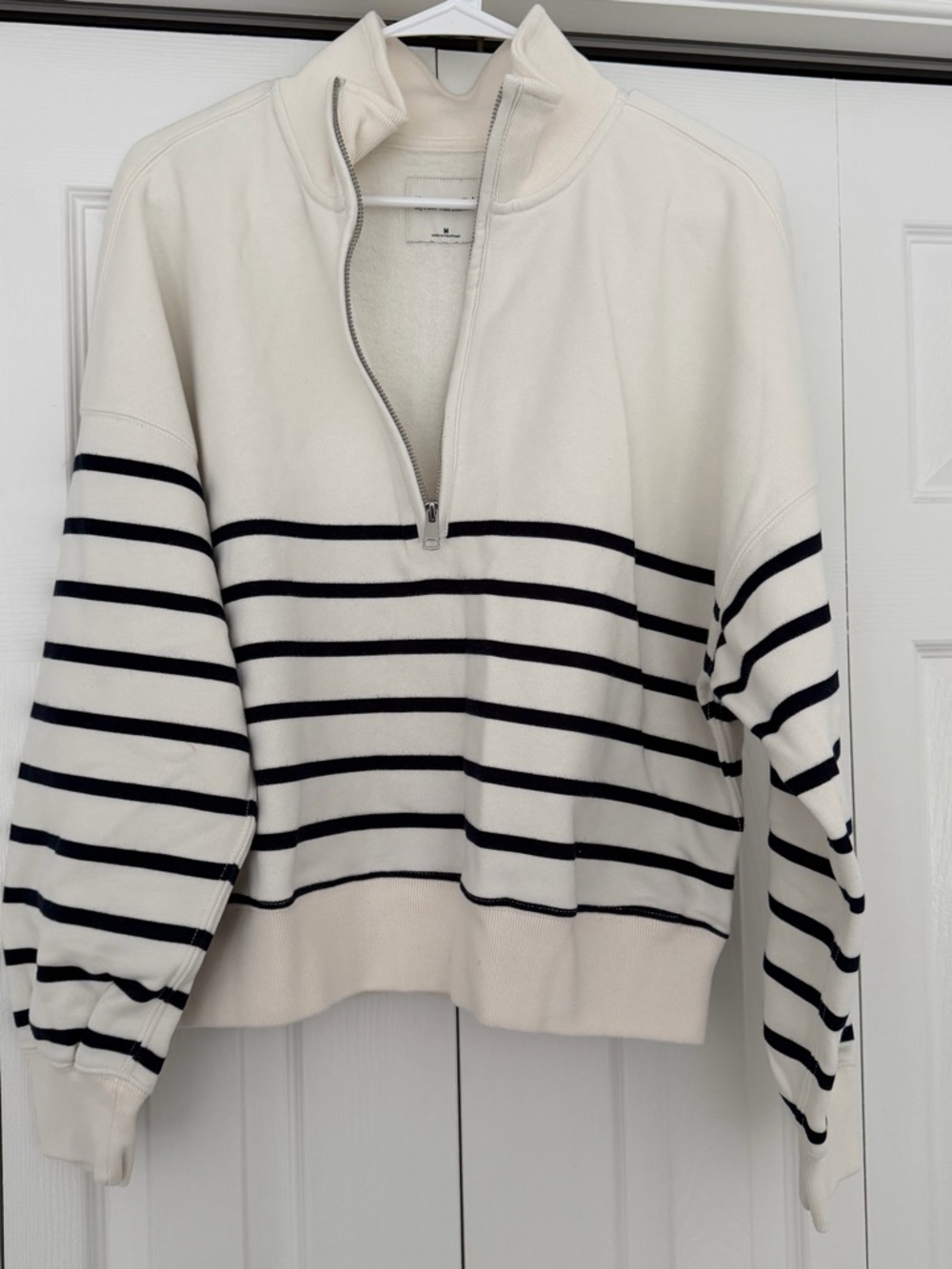 Abercrombie & Fitch Striped Half Zip Sweatshirt Cream Navy Size M
